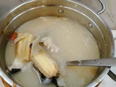 川弓白芷鱼头汤-文记壹心鸡(宝华路店)