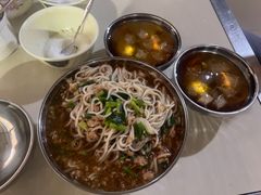 -正宗杨记普洱酸醋米线(总店)