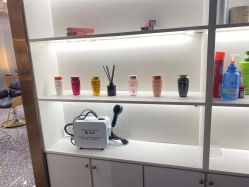 -Tloml salon