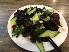 芥末木耳-玫瑰红烤羊排(北新桥三条店)