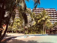 -三亚湾海居铂尔曼度假酒店