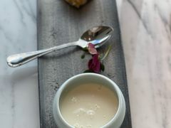 丝滑蛋白杏仁茶-鹏瑞莱佛士酒店·云璟 Yun Jing