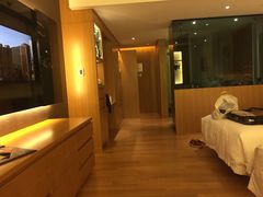 托尼洛•兰博基尼酒店-闻泰花园酒店