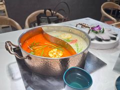 -椰子湾·海南火锅·糟粕醋·椰子鸡(正大广场店)