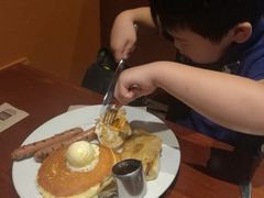 -Pancakes on the rocks(Darling Harbour)