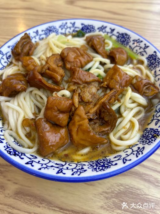陈记肥肠面馆图片
