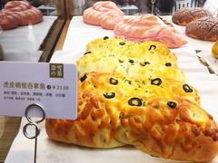 -奈雪的茶(湖滨银泰in77C区PRO店)