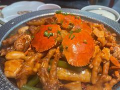 -多嘴超级肉蟹煲(中街恒隆故宫店)