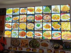 -华龙特色大骨鸡农家菜馆