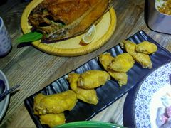 蛋黄鸡翅-蜜桃餐厅·江浙融合菜(荟聚购物中心店)