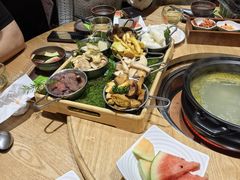 -一朵菌·野生菌探索家火锅(南亚店)
