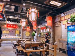 大堂-椒香城门口重庆老火锅(美颂广场店)