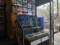 -老东镇啤酒屋海鲜加工·蒸汽海鲜·海鲜烧烤(台东店)