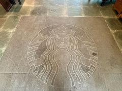 -星巴克(南宁民歌湖店)