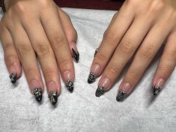 -爱空间美睫健康美甲