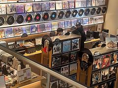 -黑胶星球(华发中城商都店)