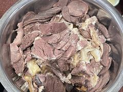 -朝伟清真铜瓢牛肉馆(三十年老·店)