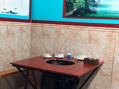 -武氏皖北网红三胖地锅鸡(桐城路店)