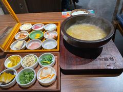 -良米山·云南野生菌过桥米线(上海首店)