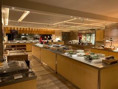 自助取餐区-北京王府井希尔顿酒店·万斯阁西餐厅