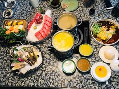 招牌花胶鸡煲汤底-最品火锅