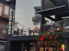 -溪岸路花鸟市场