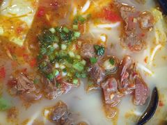 -蒙自源过桥米线(红谷滩万达店)