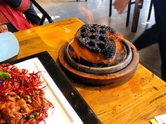 腊肉蜂窝煤-局气烤鸭·北京菜(前门店)