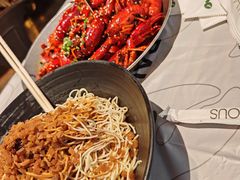 -巴厘龙虾·榜首油焖大虾(音乐学院·沿江酒馆店)