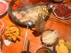 -周小明火锅(黑金冠社区店)