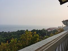 -乔家小院•本地小海鲜•非遗驴肉(万年泉路店)