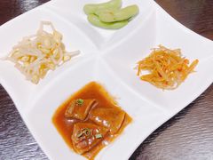 -山川小町·极番烧肉(新地假日广场店)