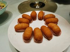 金牌榴莲酥-唐宫海鲜舫