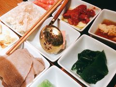 -九锅一堂酸菜鱼(新南凯德直营店)