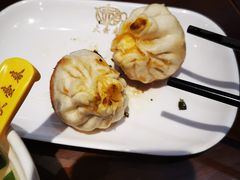 鲜肉加蟹黄生煎包-大壶春生煎(四川中路店)