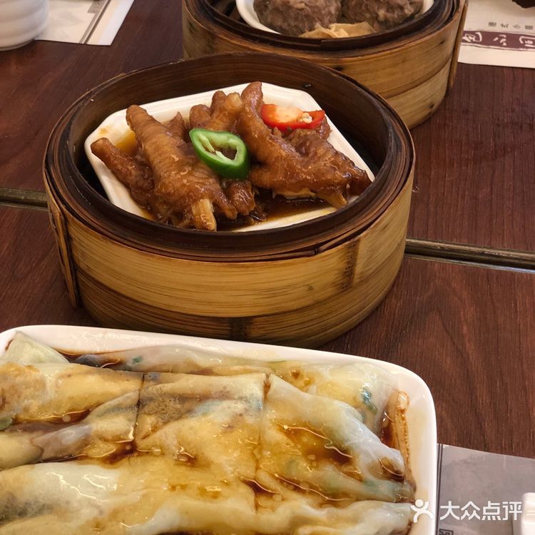 有花生酱的咸汤底，细的挂面条比较弹牙 「陈皮牛肉丸」