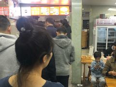 等位区-王记西鎮电烤肉(汶上路店)