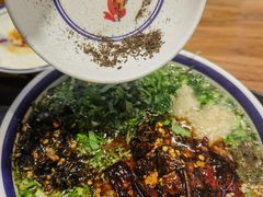 -云阿蛮云南生烫牛肉米线(奉贤路店)