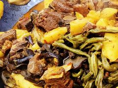 -缘福乡村铁锅炖民宿(八达岭店)