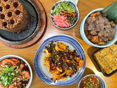 -包整·丝娃娃(一览甲秀楼风景店)