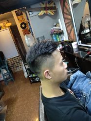 -乾健·烫染·接发SALON