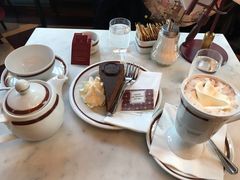 -Cafe Sacher(WIEN)