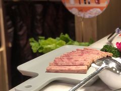 含大肉的特色午餐肉-煲宫猪肚鸡(晶品店)
