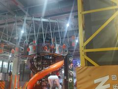 -嗨翻Hi-Fun竞技主题乐园·蹦床亲子生日轰趴(国光1937店)