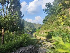 -高荡千年布依古寨旅游景区
