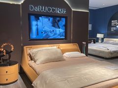 -居然之家金源店-停车场