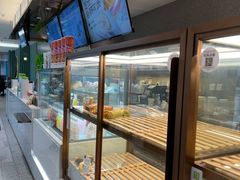 面包甜点陈列柜-奈雪的茶(大连新玛特店)