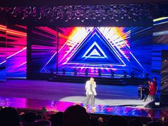 -南风大剧院莎梦二人转剧场