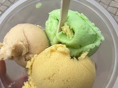 -古老冰山特色冰淇淋店(艾提尕尔店)