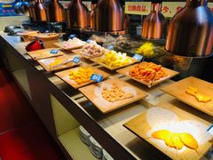 自助取餐区-蒙肥羊·酸汤潮牛·鲜牛肉火锅烤肉自助(岗顶店)